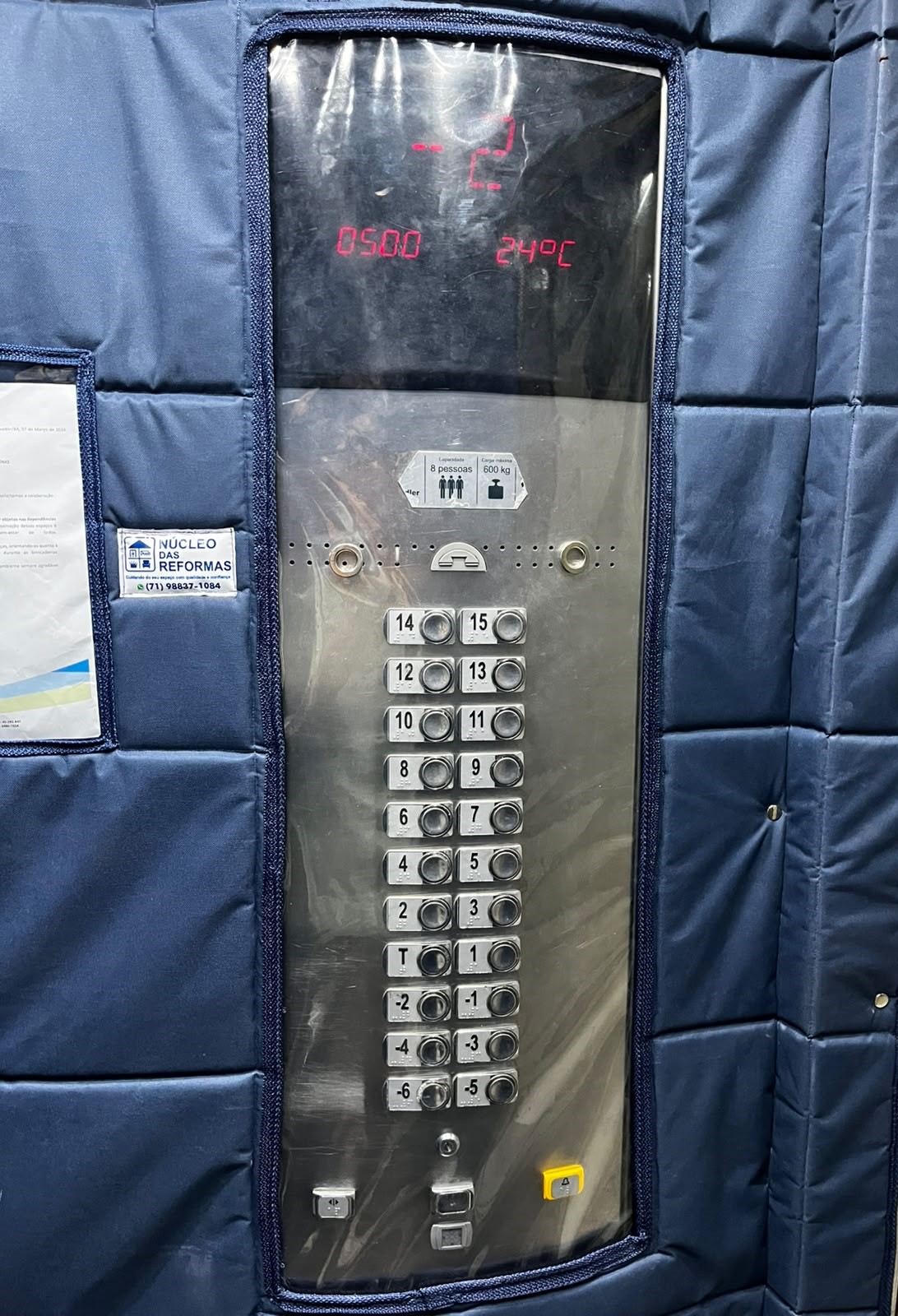 Capa de elevador personalizada